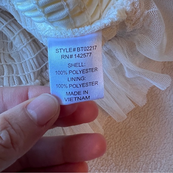 Mele E Pere Boho Ruffle Crop Top Sheer Long Sleeve Women’s Size S Cream - Picture 11 of 11